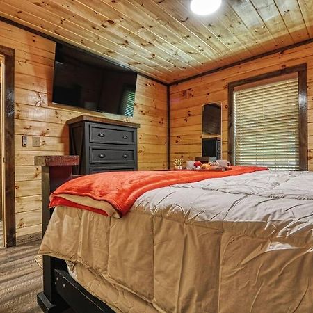 Adventure Retreat/Cabin/Pool+Hot Tub/Game Room+Theater 塞维尔维尔 外观 照片