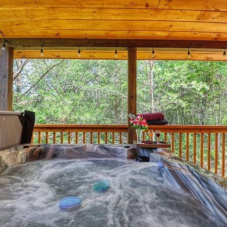 Adventure Retreat/Cabin/Pool+Hot Tub/Game Room+Theater 塞维尔维尔 外观 照片