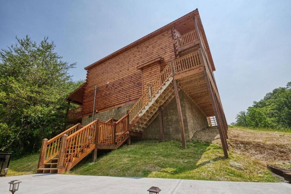 Adventure Retreat/Cabin/Pool+Hot Tub/Game Room+Theater 塞维尔维尔 外观 照片