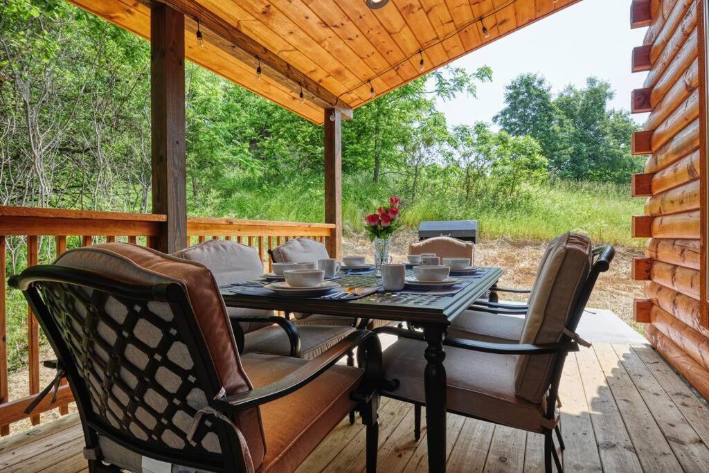 Adventure Retreat/Cabin/Pool+Hot Tub/Game Room+Theater 塞维尔维尔 外观 照片