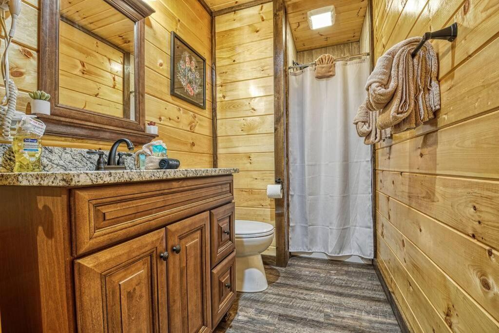Adventure Retreat/Cabin/Pool+Hot Tub/Game Room+Theater 塞维尔维尔 外观 照片