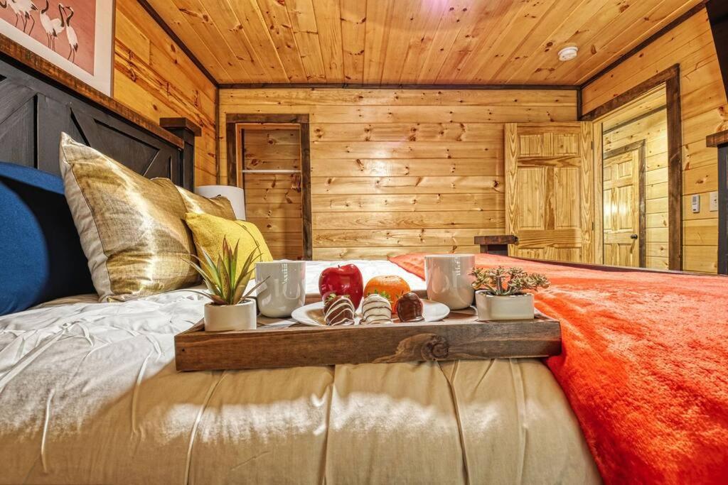 Adventure Retreat/Cabin/Pool+Hot Tub/Game Room+Theater 塞维尔维尔 外观 照片